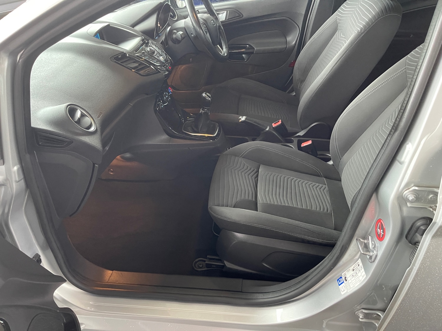 Used Ford Fiesta 2014 for sale - 76144334: Photo 9