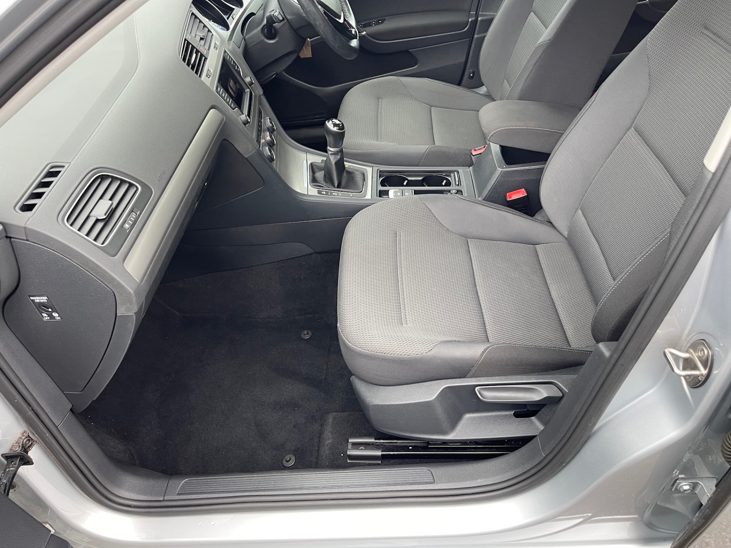 Used Volkswagen Golf 2015 for sale - 77715028: Photo 10