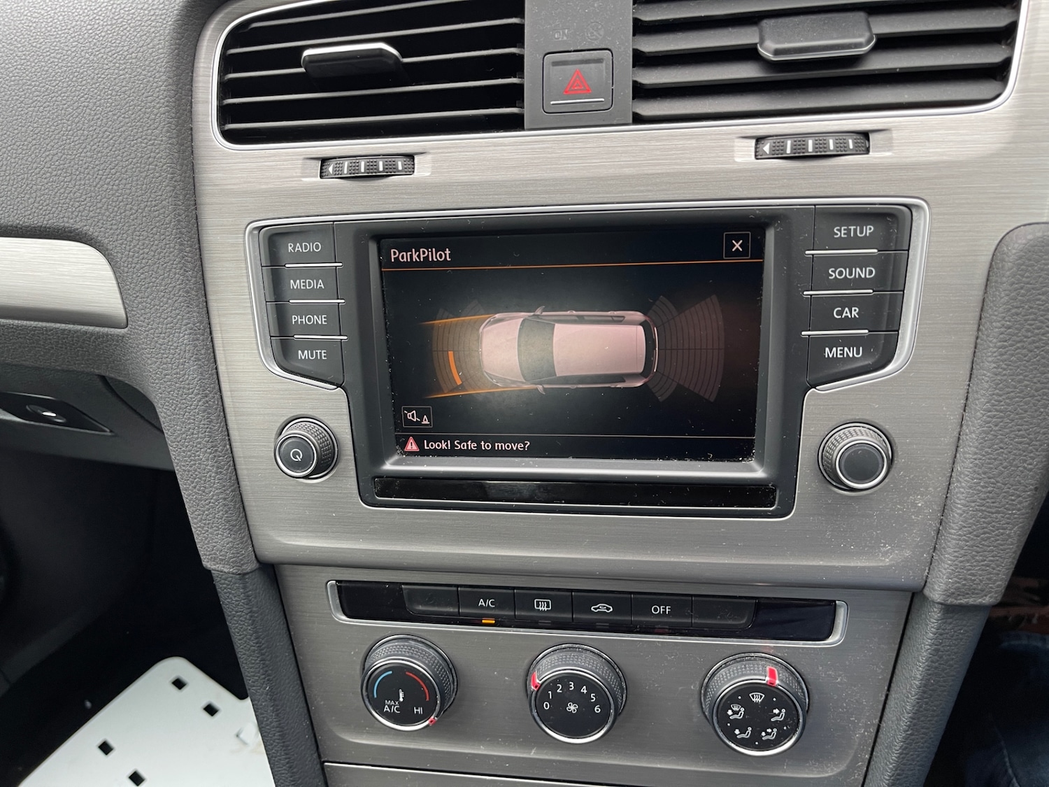 Used Volkswagen Golf 2015 for sale - 77715028: Photo 27