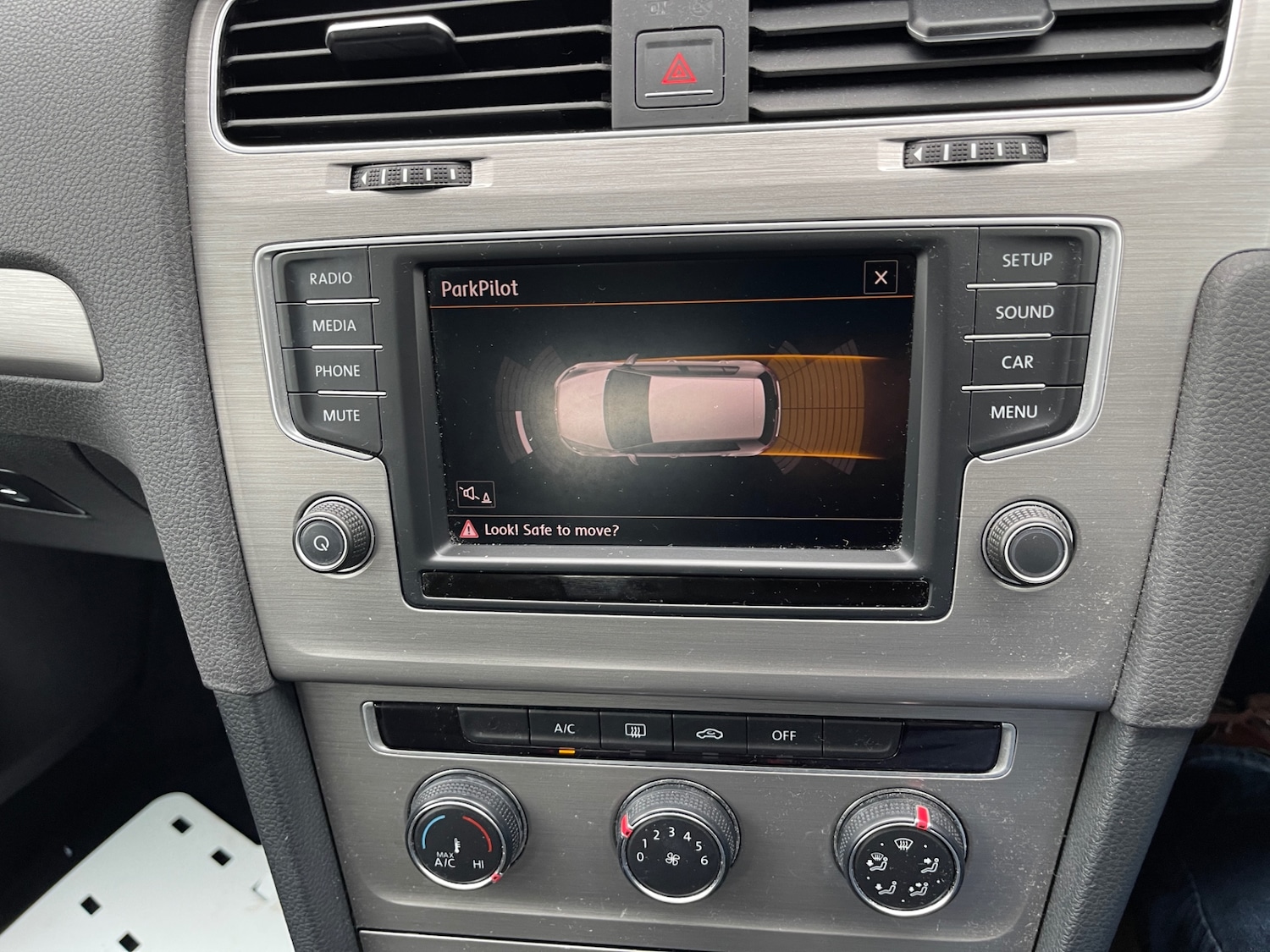 Used Volkswagen Golf 2015 for sale - 77715028: Photo 28