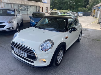 Used MINI Hatch 2018 for sale - 75342805: Photo