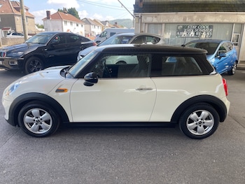 Used MINI Hatch 2018 for sale - 75342805: Photo