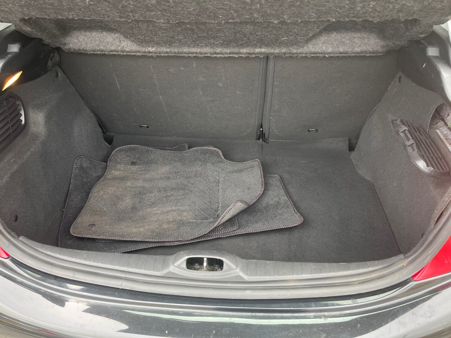 Used Peugeot 208 2014 for sale - 77336836: Photo 11