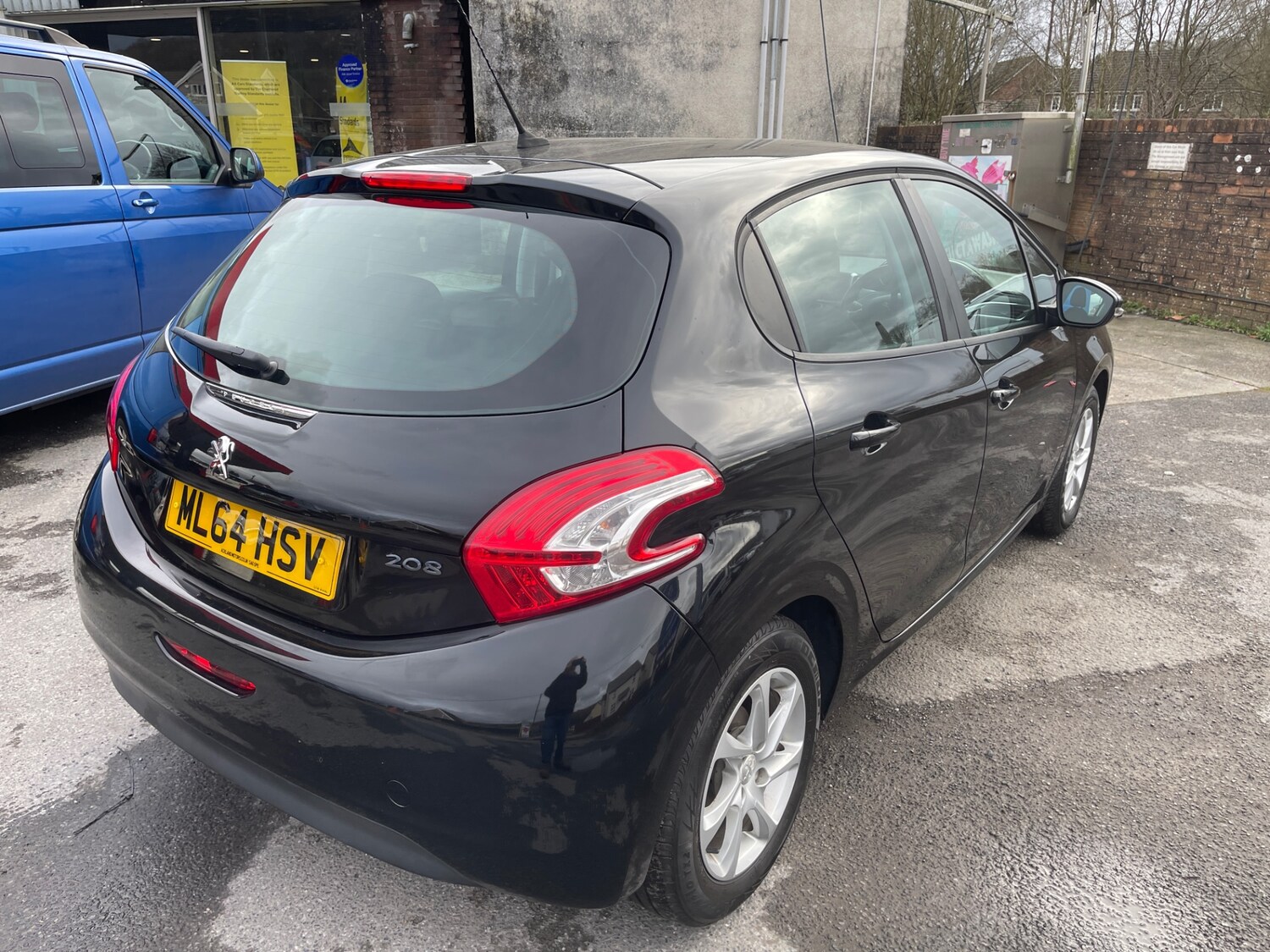 Used Peugeot 208 2014 for sale - 77336836: Photo 6