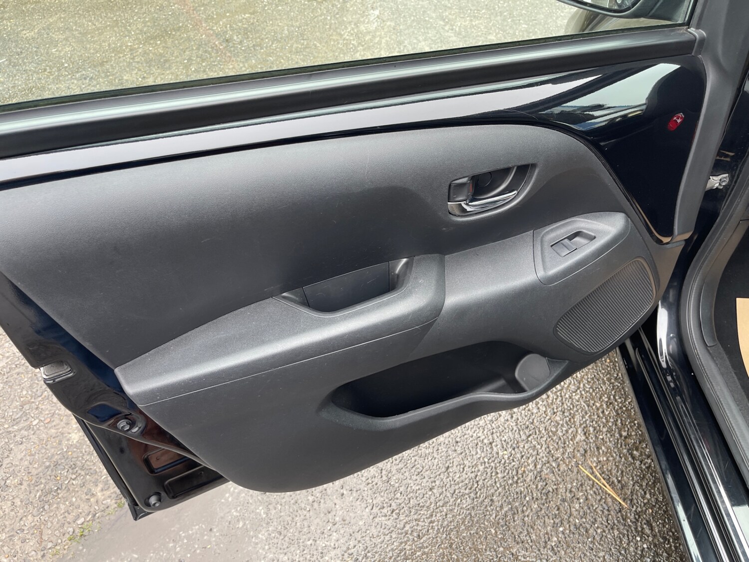 Used Toyota AYGO 2017 for sale - 77687737: Photo 9