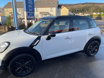 Used MINI Countryman 2016 for sale - 76968945: Photo