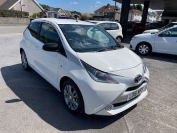 2016 (16) - 1.0 VVT-i X-Pure 5dr x-shift