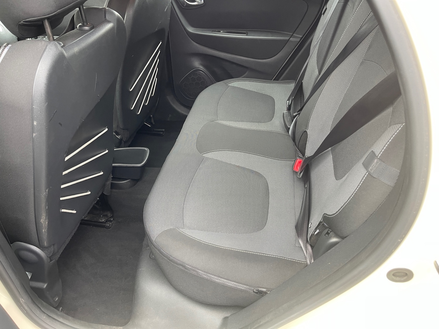 Used Renault Captur 2017 for sale - 77490748: Photo 12