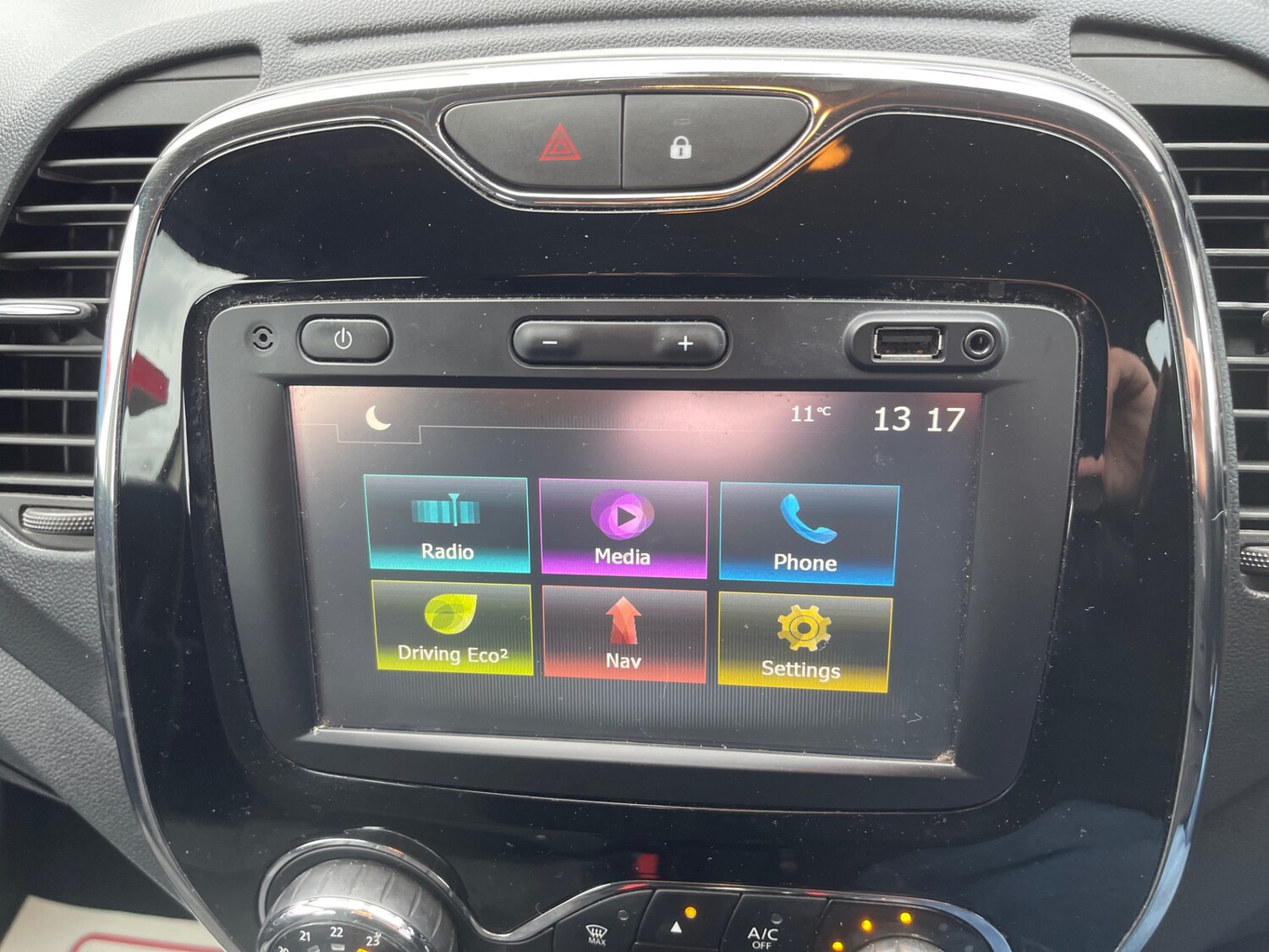 Used Renault Captur 2017 for sale - 77490748: Photo 23