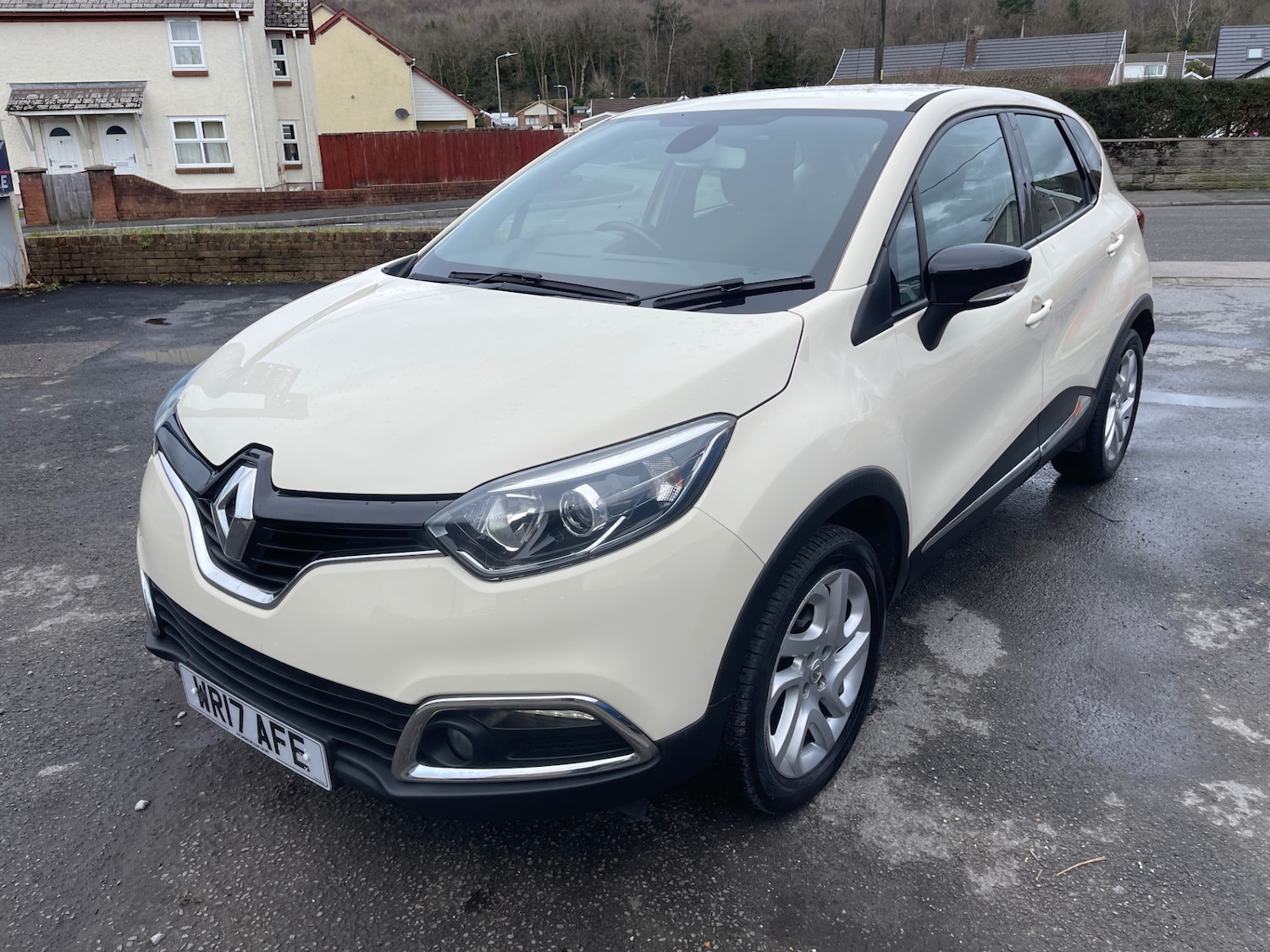 Used Renault Captur 2017 for sale - 77490748: Photo 3