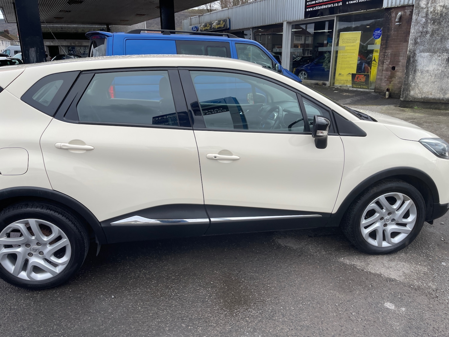 Used Renault Captur 2017 for sale - 77490748: Photo 8
