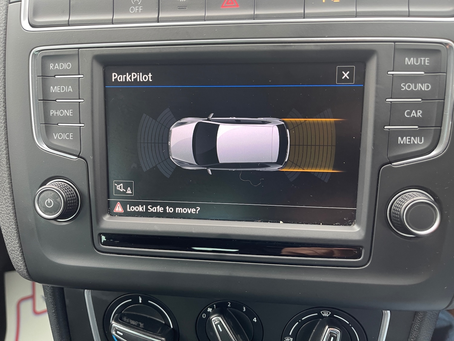 Used Volkswagen Polo 2017 for sale - 76144332: Photo 29