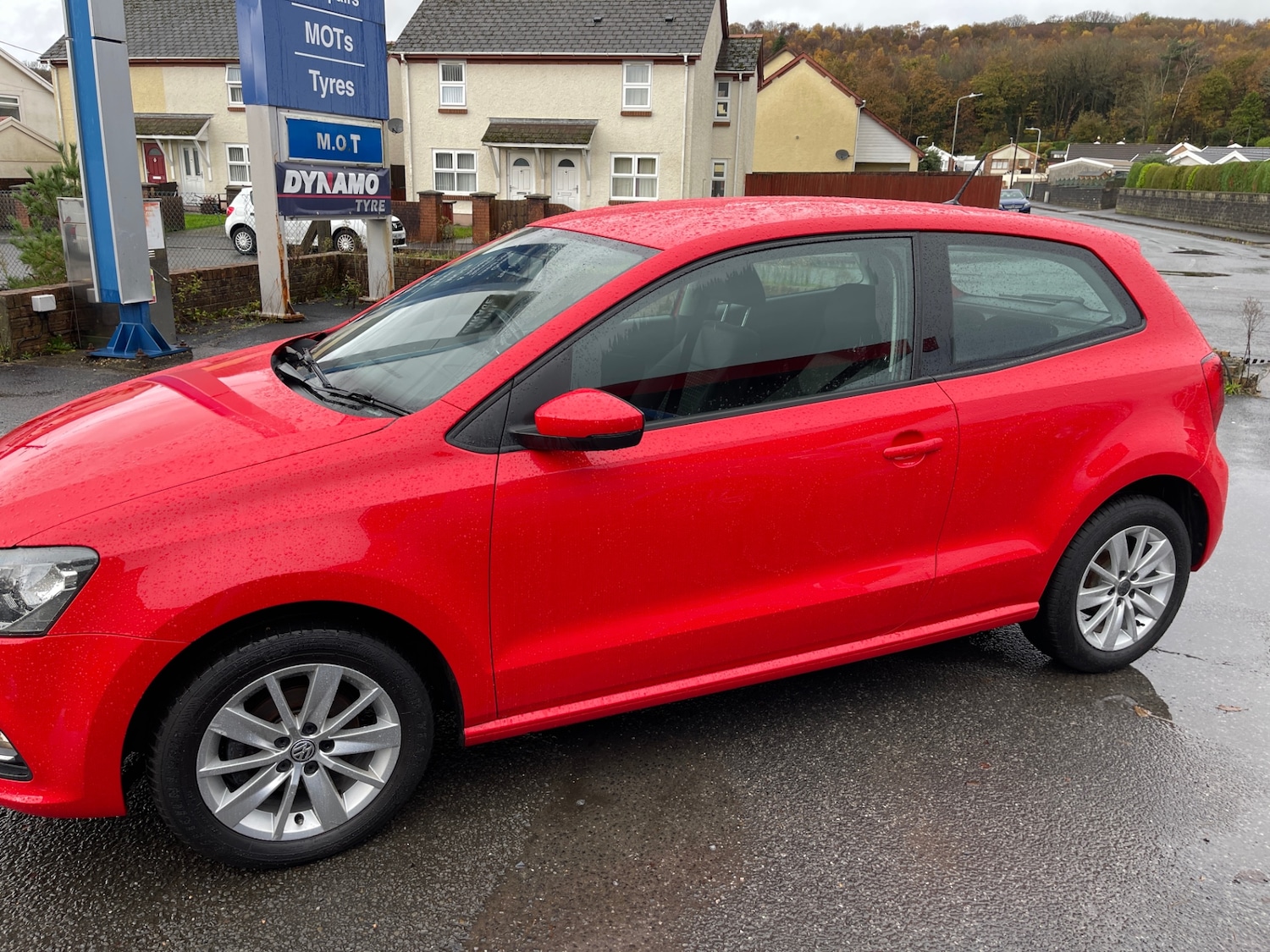 Used Volkswagen Polo 2015 for sale - 76531174: Photo 4