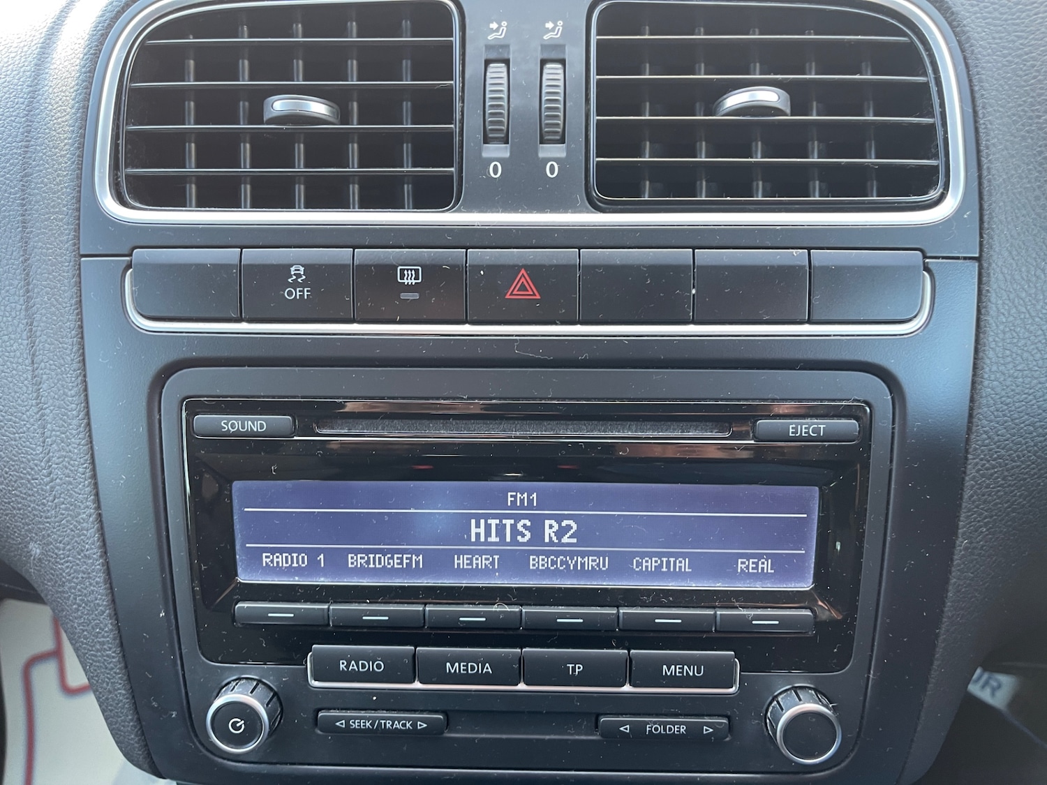 Used Volkswagen Polo 2012 for sale - 77208787: Photo 24