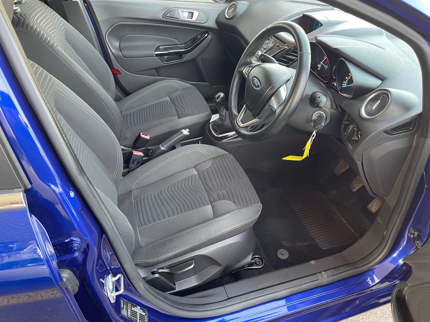 Used Ford Fiesta 2015 for sale - 77984067: Photo 16