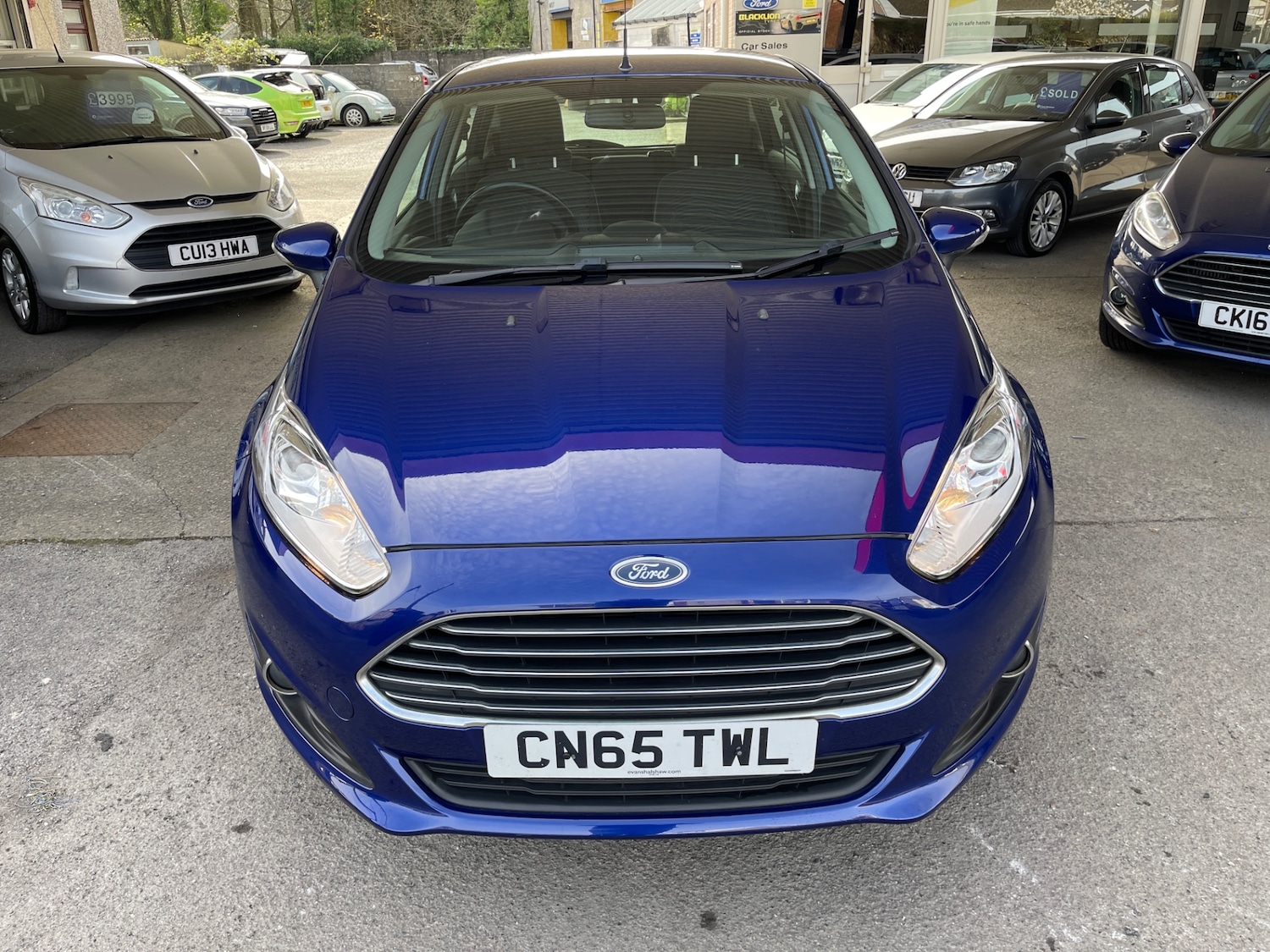 Used Ford Fiesta 2015 for sale - 77984067: Photo 2