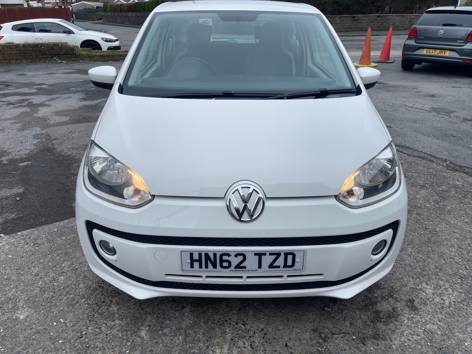 Used Volkswagen up! 2012 for sale - 77323868: Photo 2