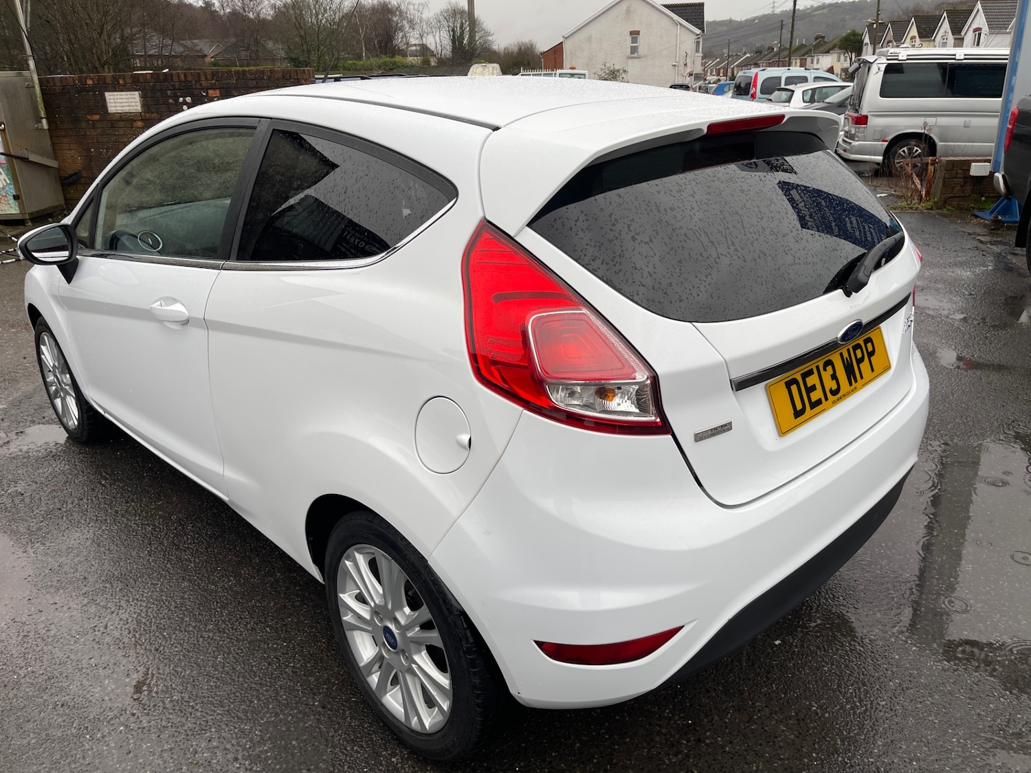 Used Ford Fiesta 2013 for sale - 76980084: Photo 5