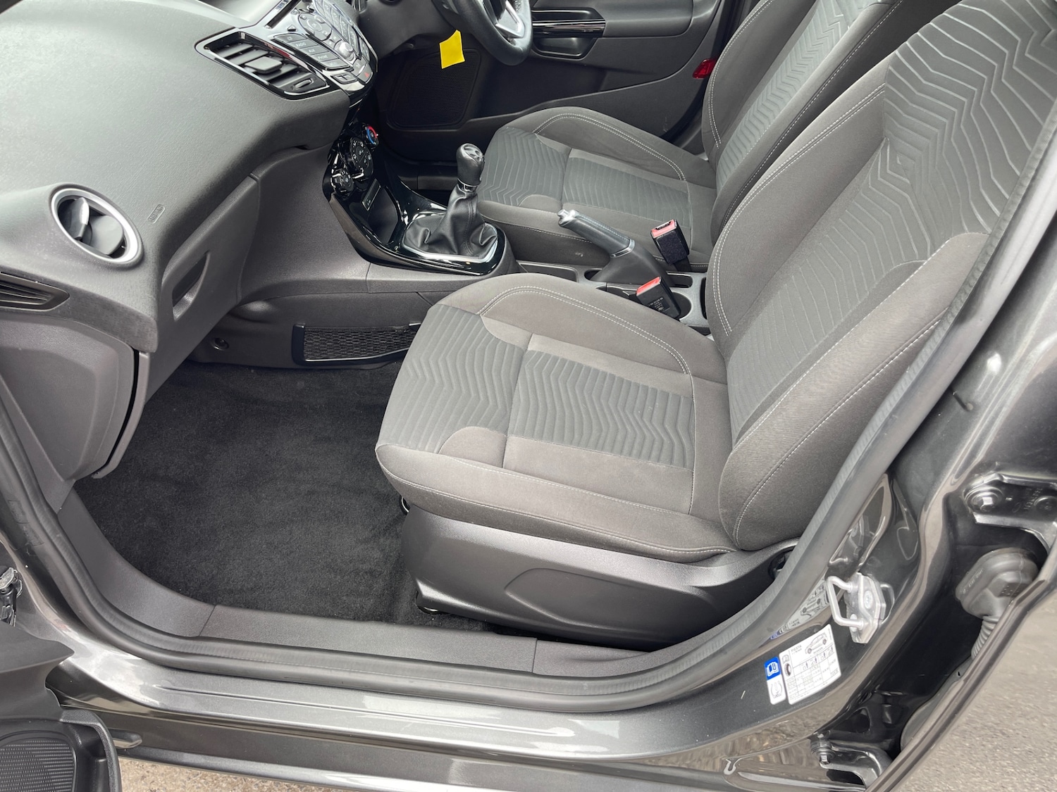 Used Ford Fiesta 2015 for sale - 77789761: Photo 10