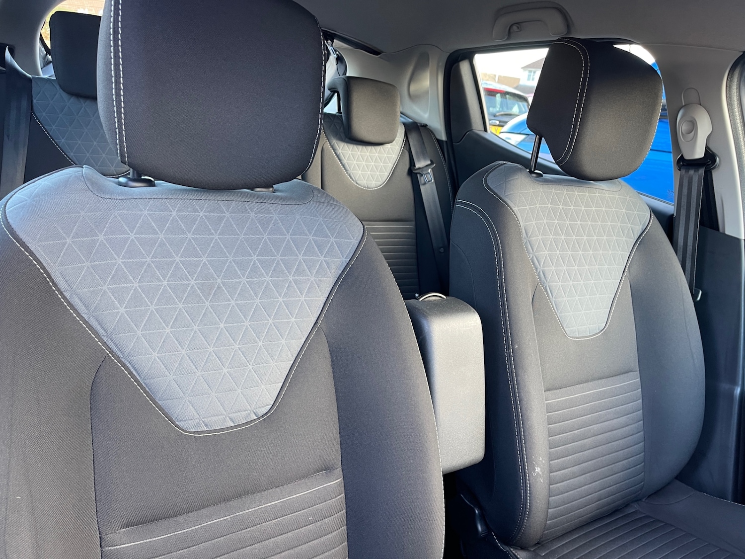 Used Renault Clio 2015 for sale - 76611352: Photo 20