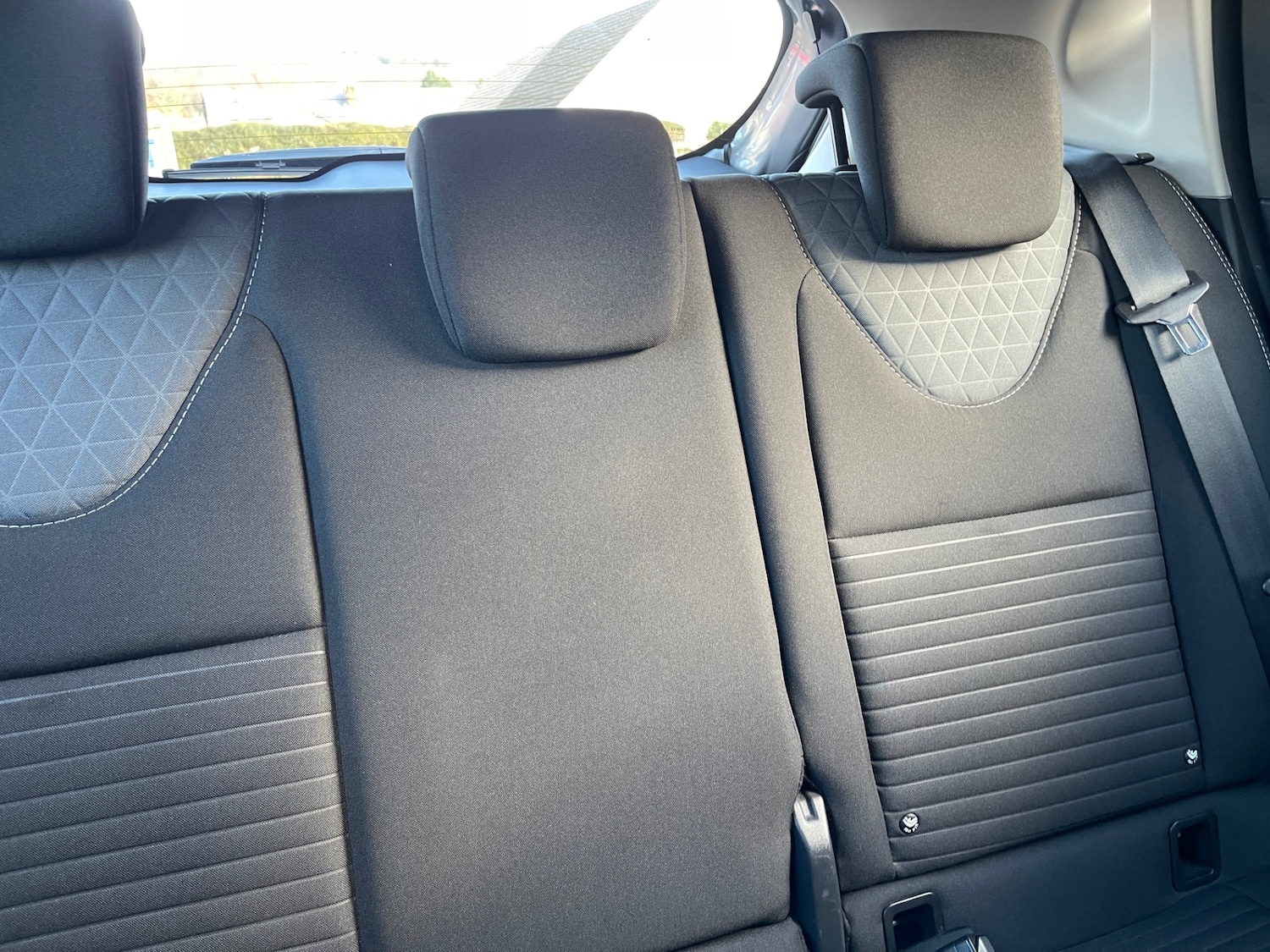 Used Renault Clio 2015 for sale - 76611352: Photo 21