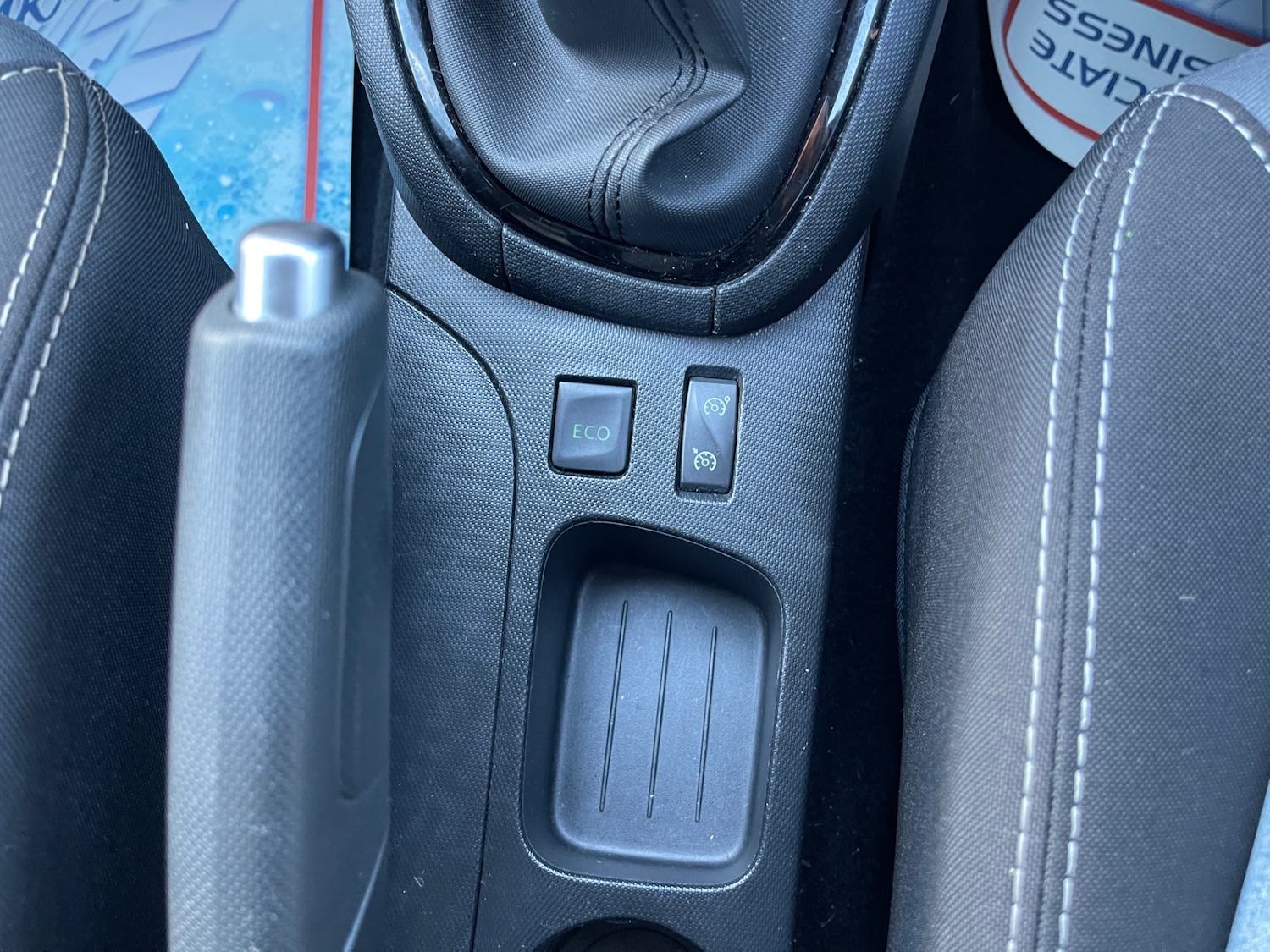 Used Renault Clio 2015 for sale - 76611352: Photo 29