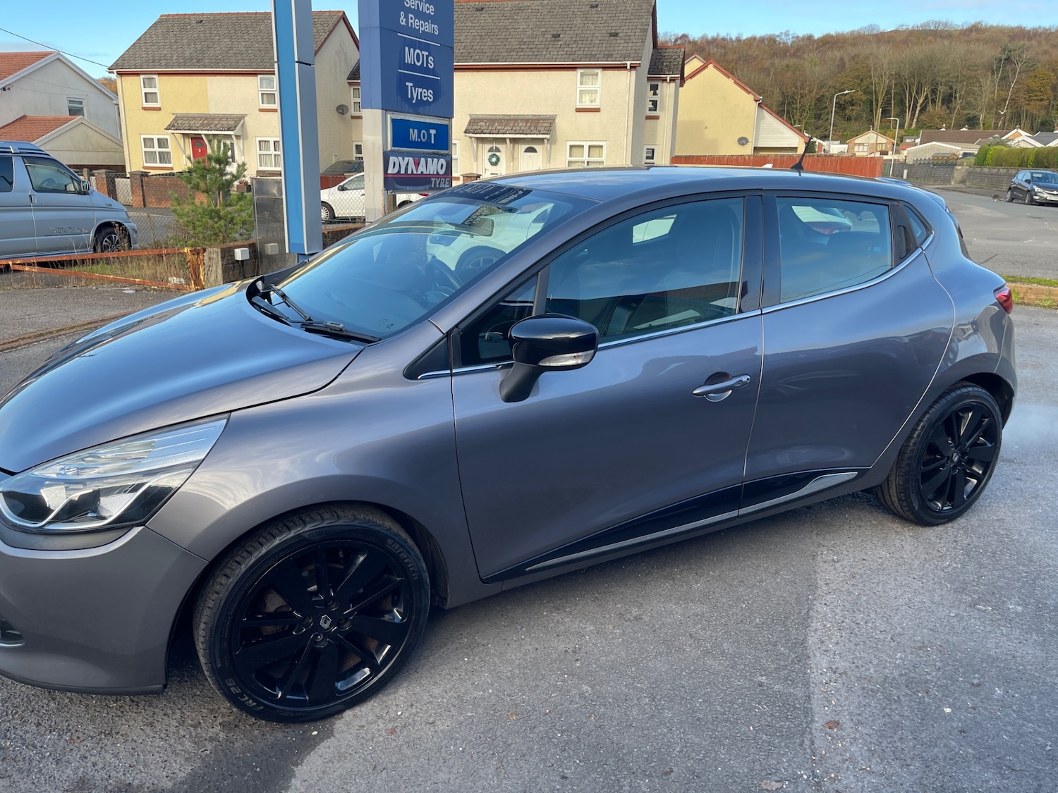 Used Renault Clio 2015 for sale - 76611352: Photo 4