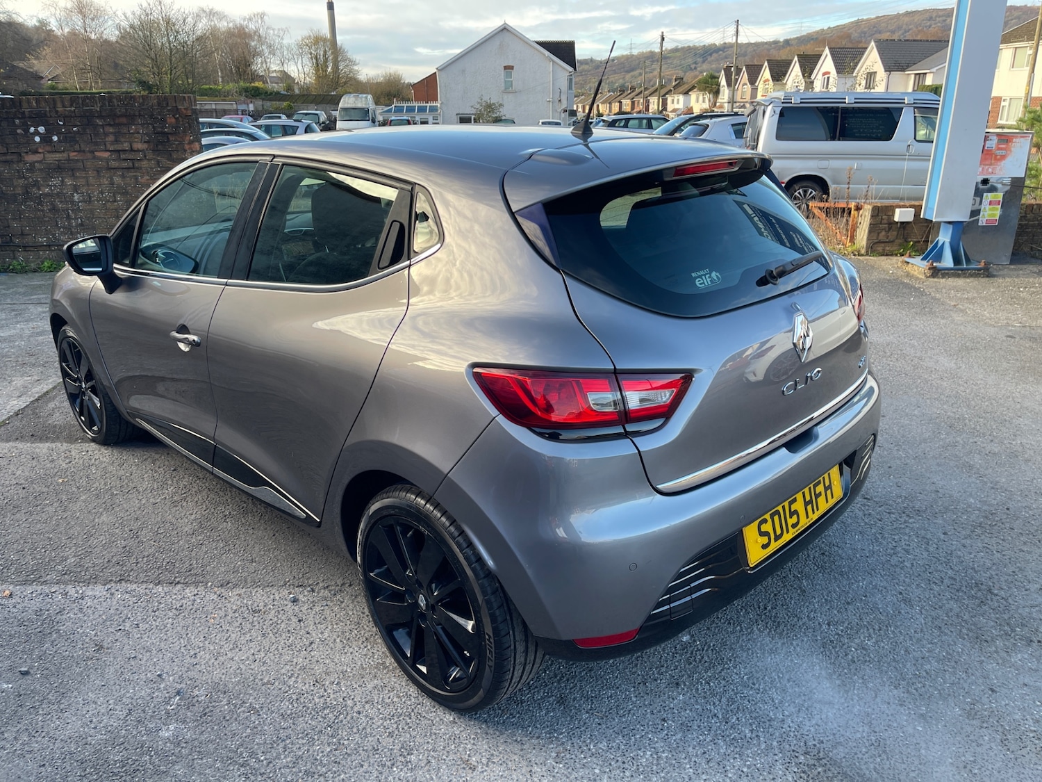 Used Renault Clio 2015 for sale - 76611352: Photo 5