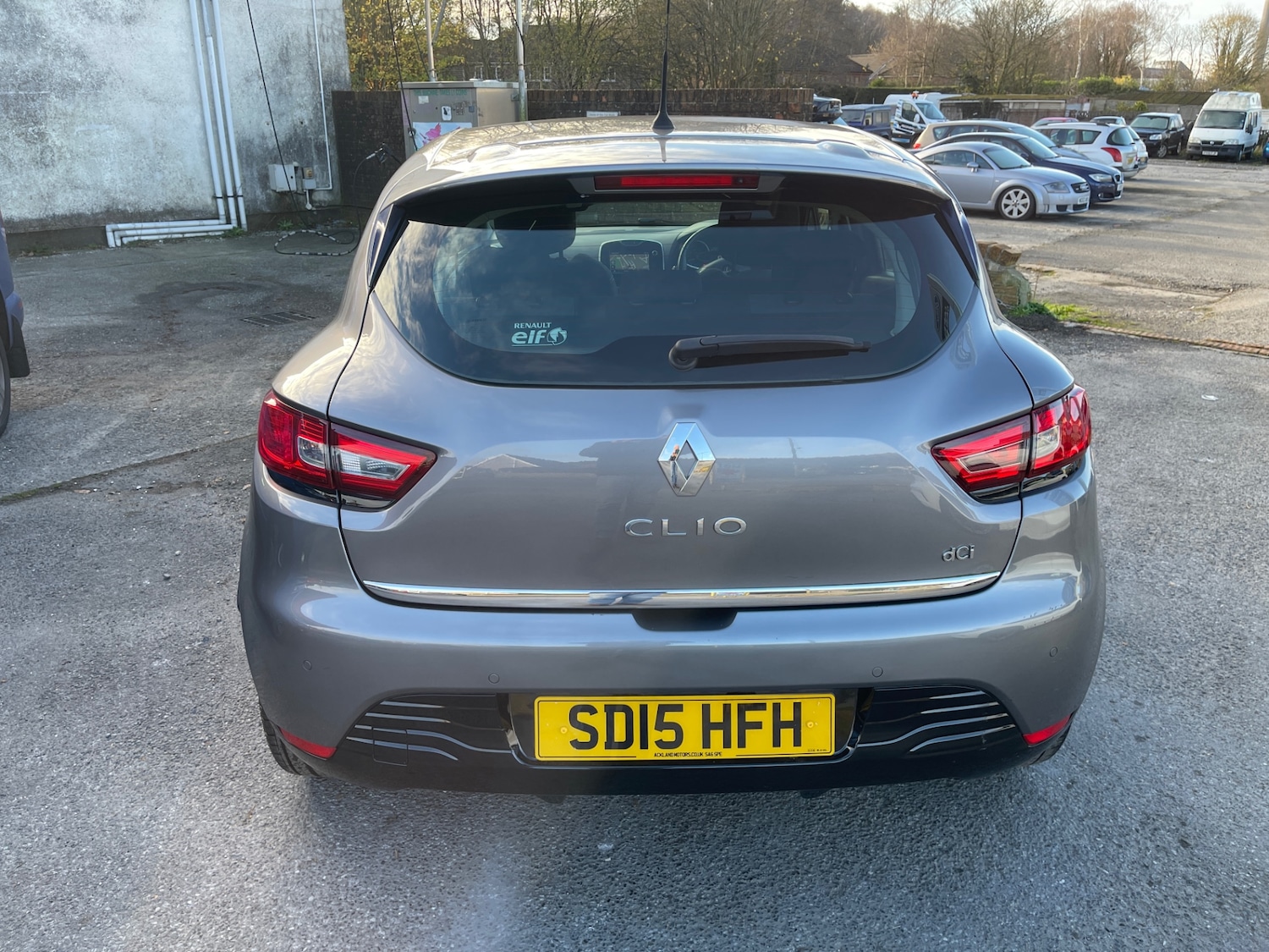 Used Renault Clio 2015 for sale - 76611352: Photo 6