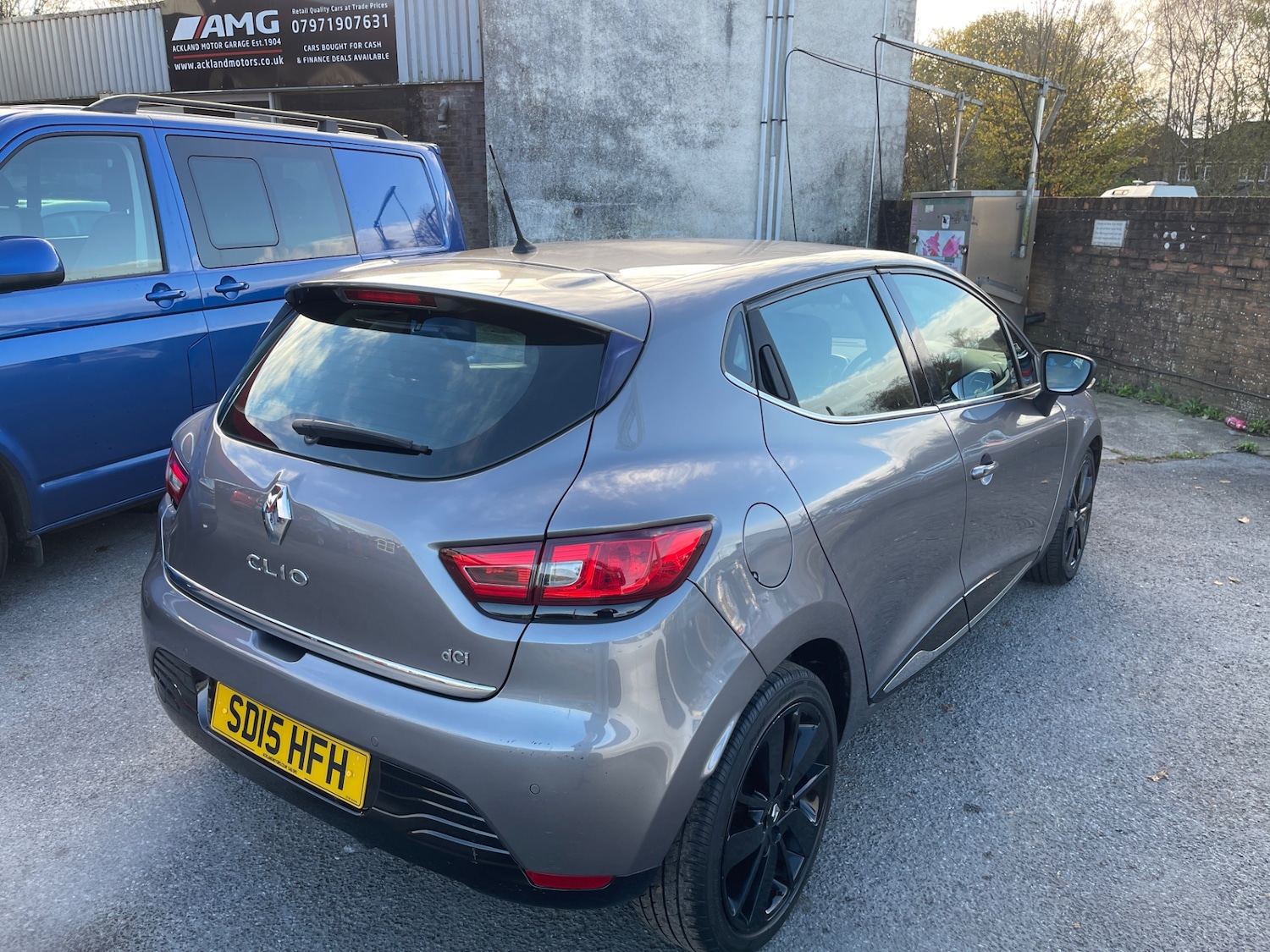 Used Renault Clio 2015 for sale - 76611352: Photo 7