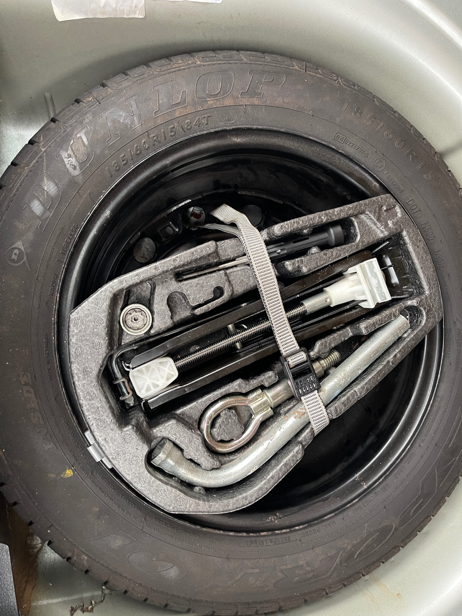 Used Volkswagen Polo 2010 for sale - 76412077: Photo 13