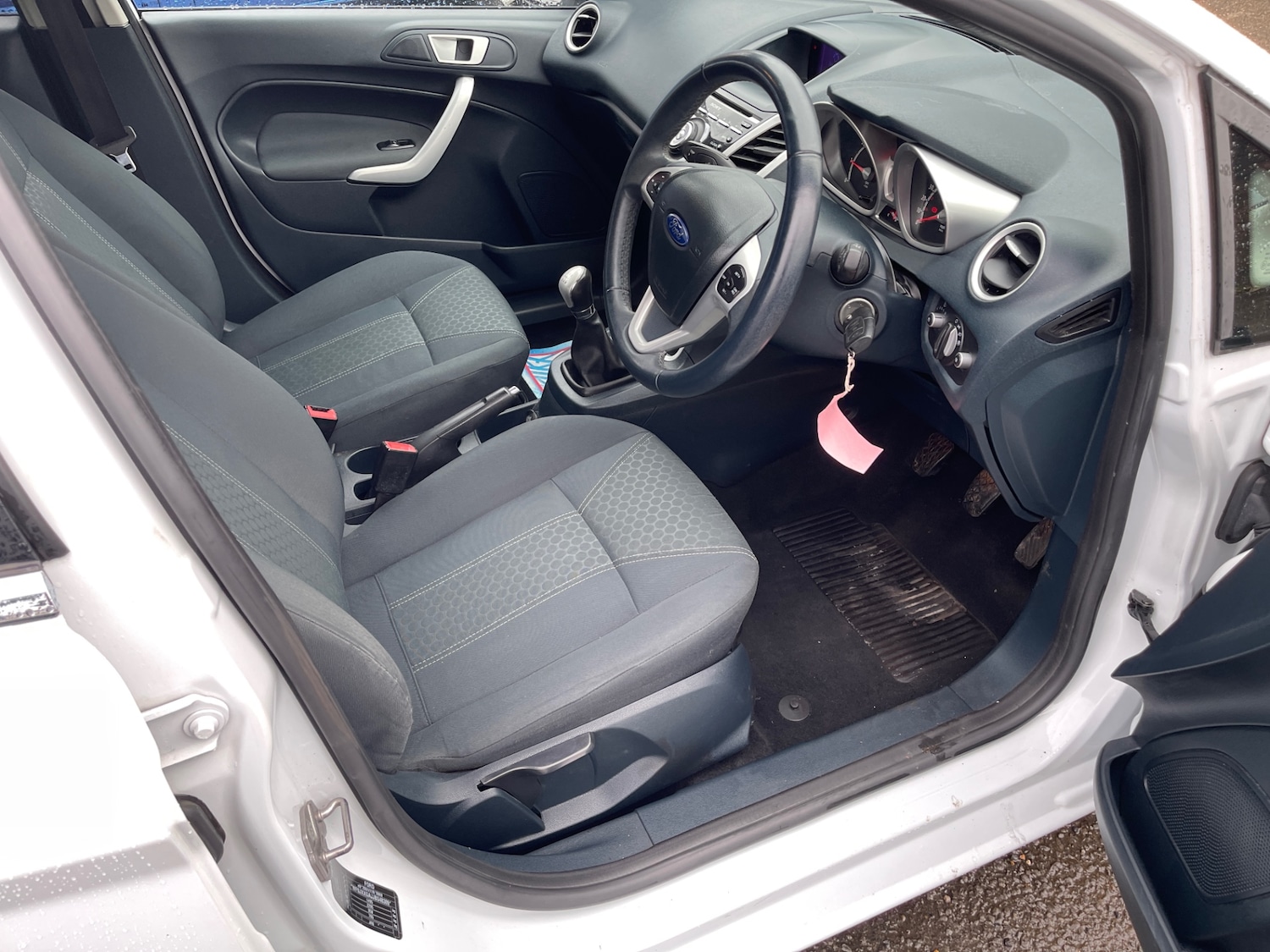 Used Ford Fiesta 2011 for sale - 77168111: Photo 17