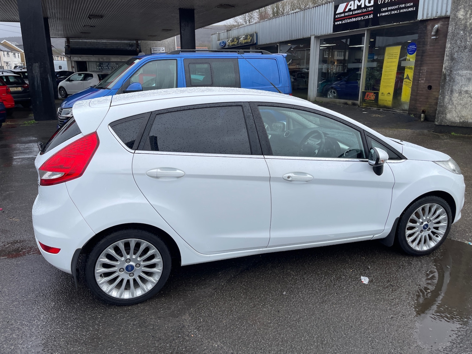 Used Ford Fiesta 2011 for sale - 77168111: Photo 8