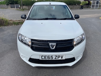 Used Dacia Sandero 2015 for sale - 79004464: Photo