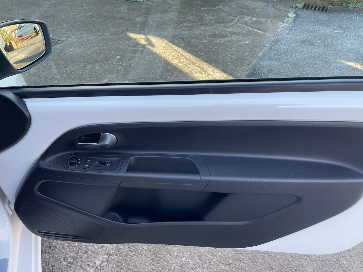 Used Volkswagen up! 2013 for sale - 76650279: Photo 13