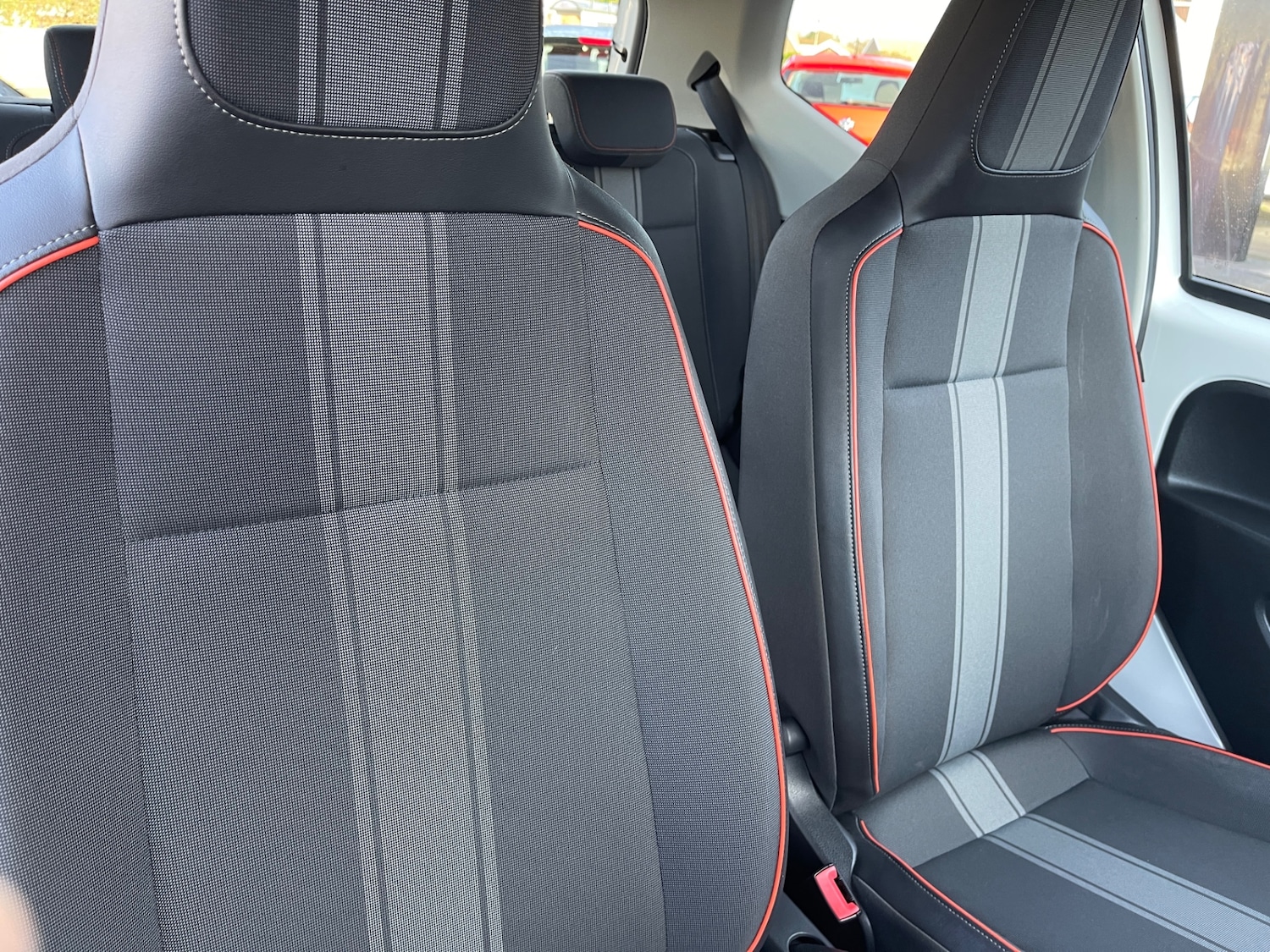 Used Volkswagen up! 2013 for sale - 76650279: Photo 16