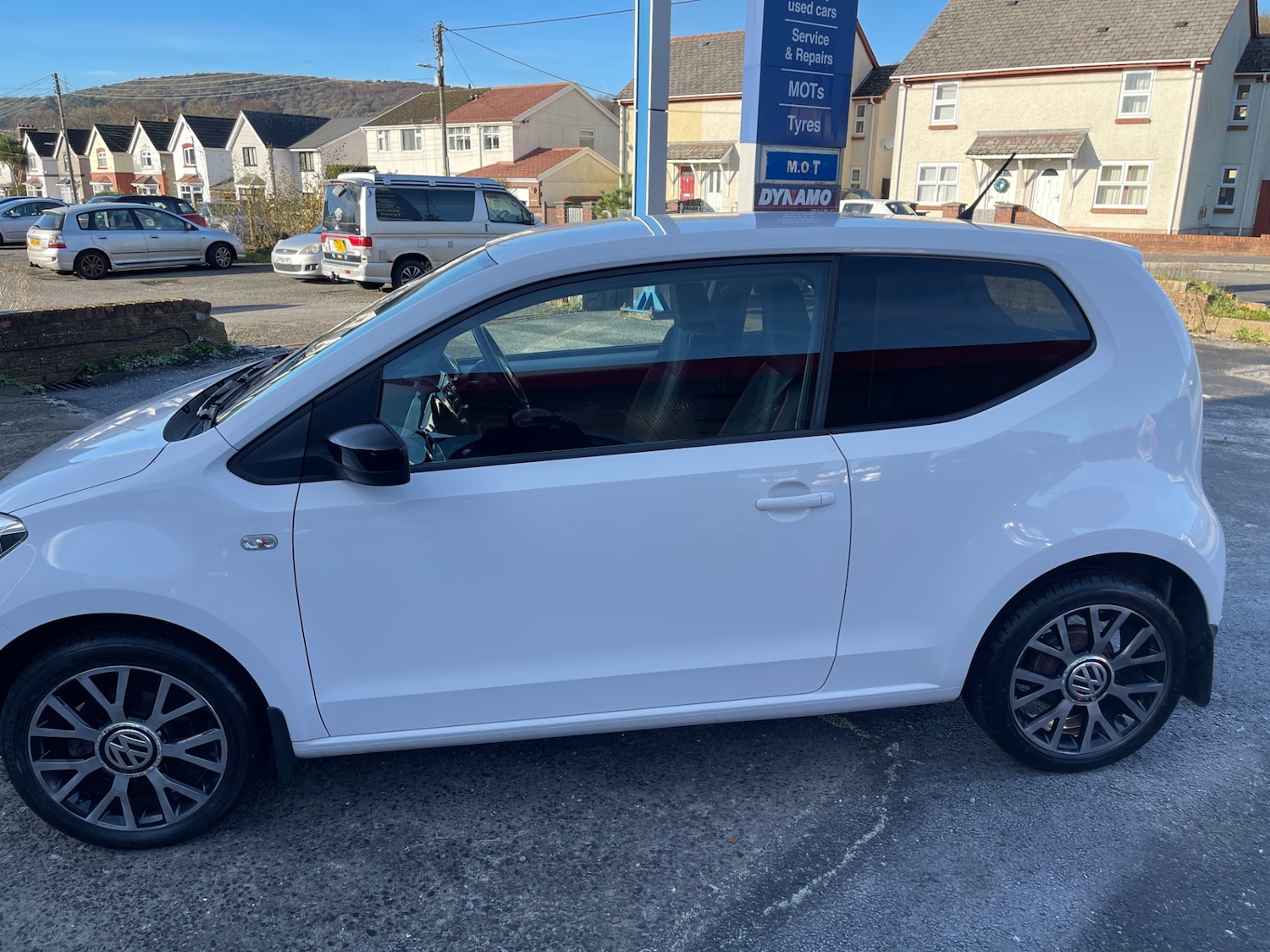 Used Volkswagen up! 2013 for sale - 76650279: Photo 4
