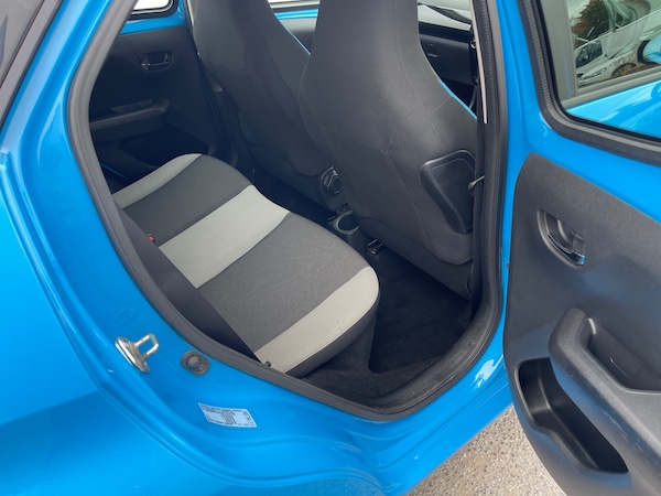 Used Toyota AYGO 2016 for sale - 76299039: Photo 15