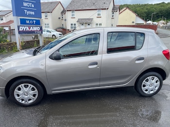 Used Dacia Sandero 2014 for sale - 78791721: Photo