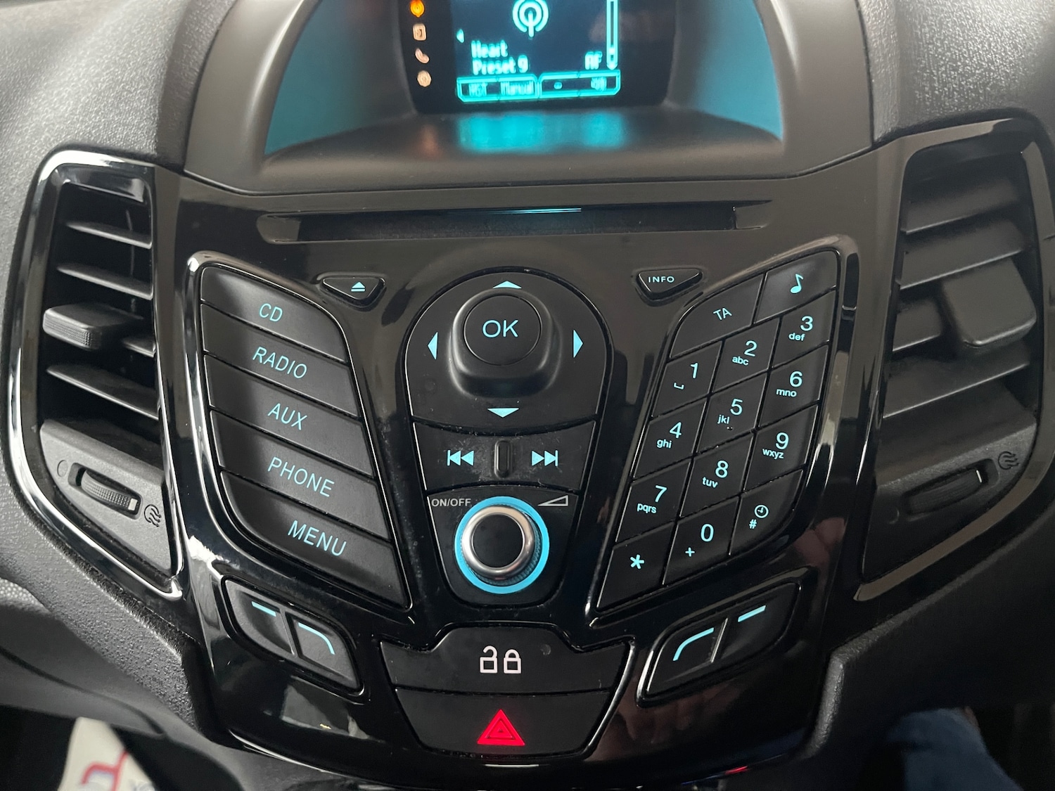 Used Ford Fiesta 2013 for sale - 77283229: Photo 26