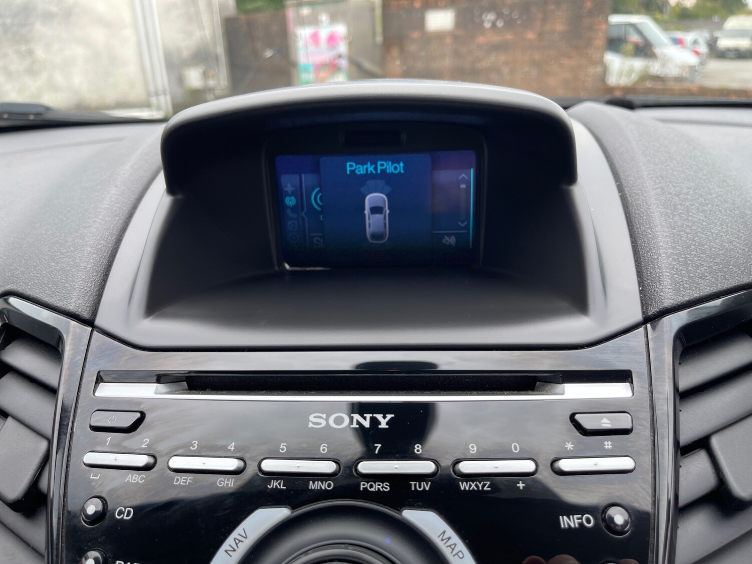 Used Ford Fiesta 2015 for sale - 76144337: Photo 25