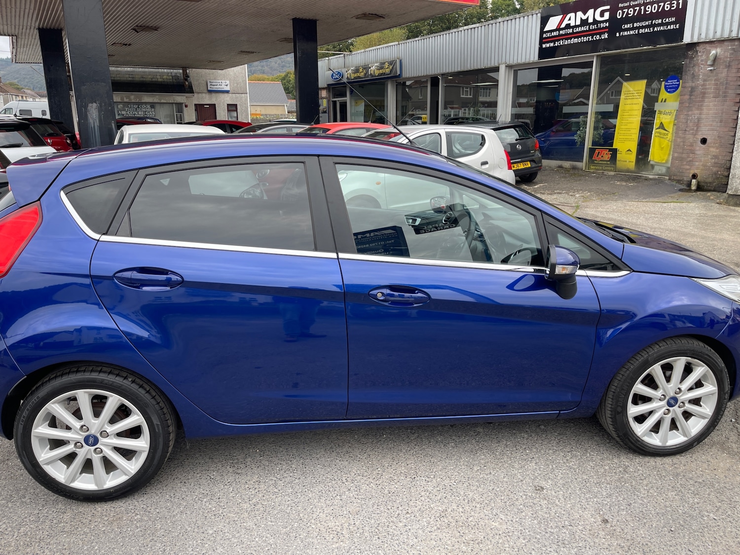 Used Ford Fiesta 2015 for sale - 76144337: Photo 8