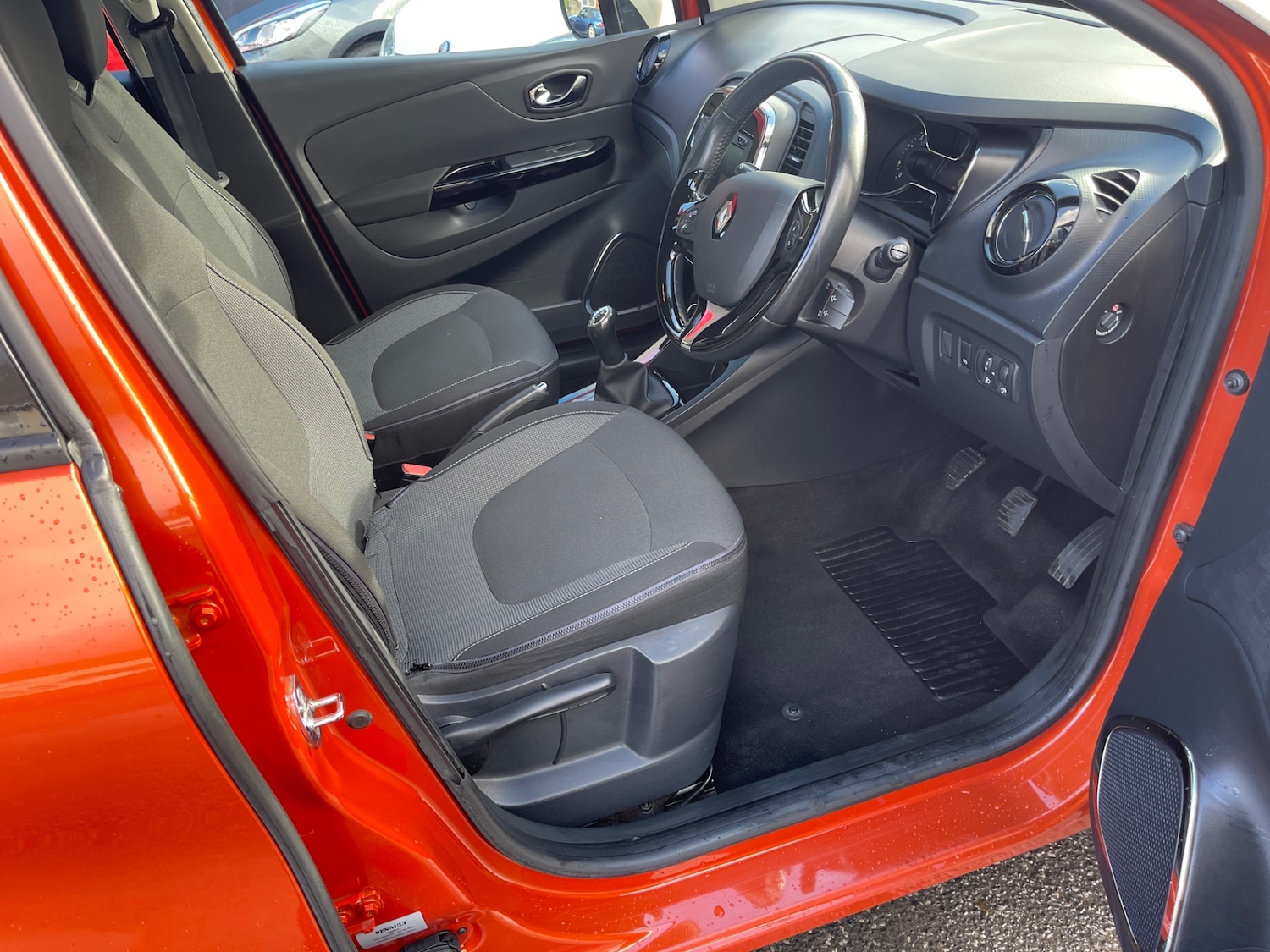 Used Renault Captur 2014 for sale - 76363087: Photo 17