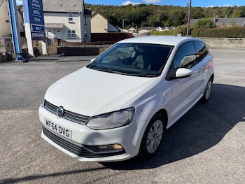 Used Volkswagen Polo 2014 for sale - 76045624: Photo