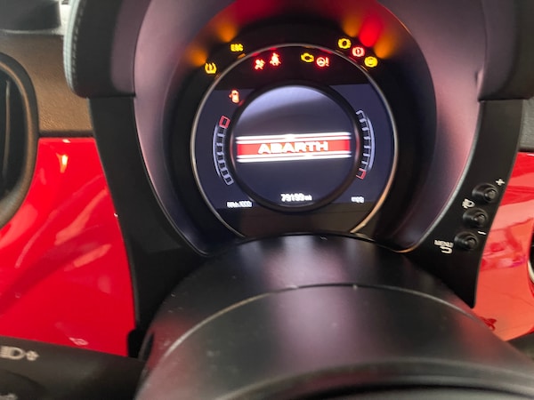 Used Abarth 595 2018 for sale - 75523450: Photo 26