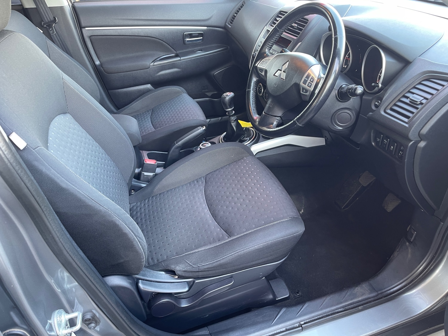 Used Mitsubishi ASX 2011 for sale - 77950736: Photo 17