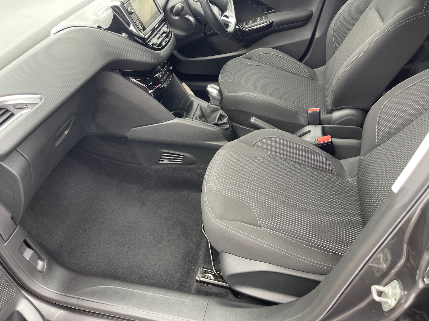 Used Peugeot 208 2019 for sale - 76232612: Photo 10