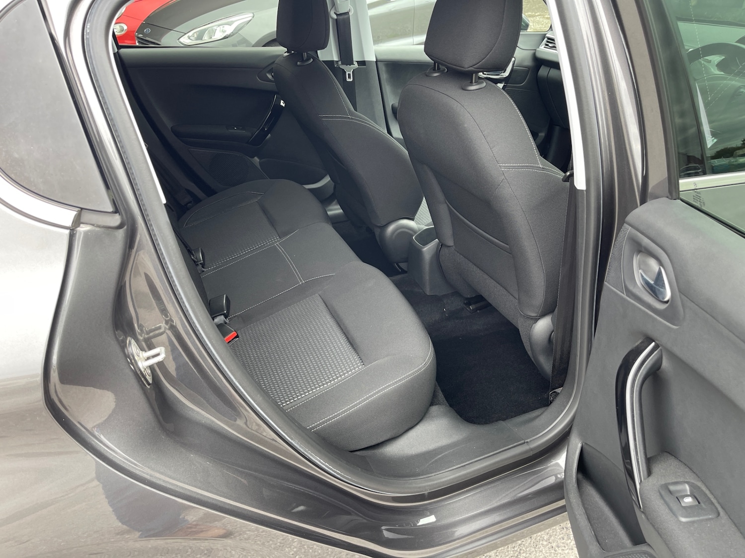 Used Peugeot 208 2019 for sale - 76232612: Photo 16