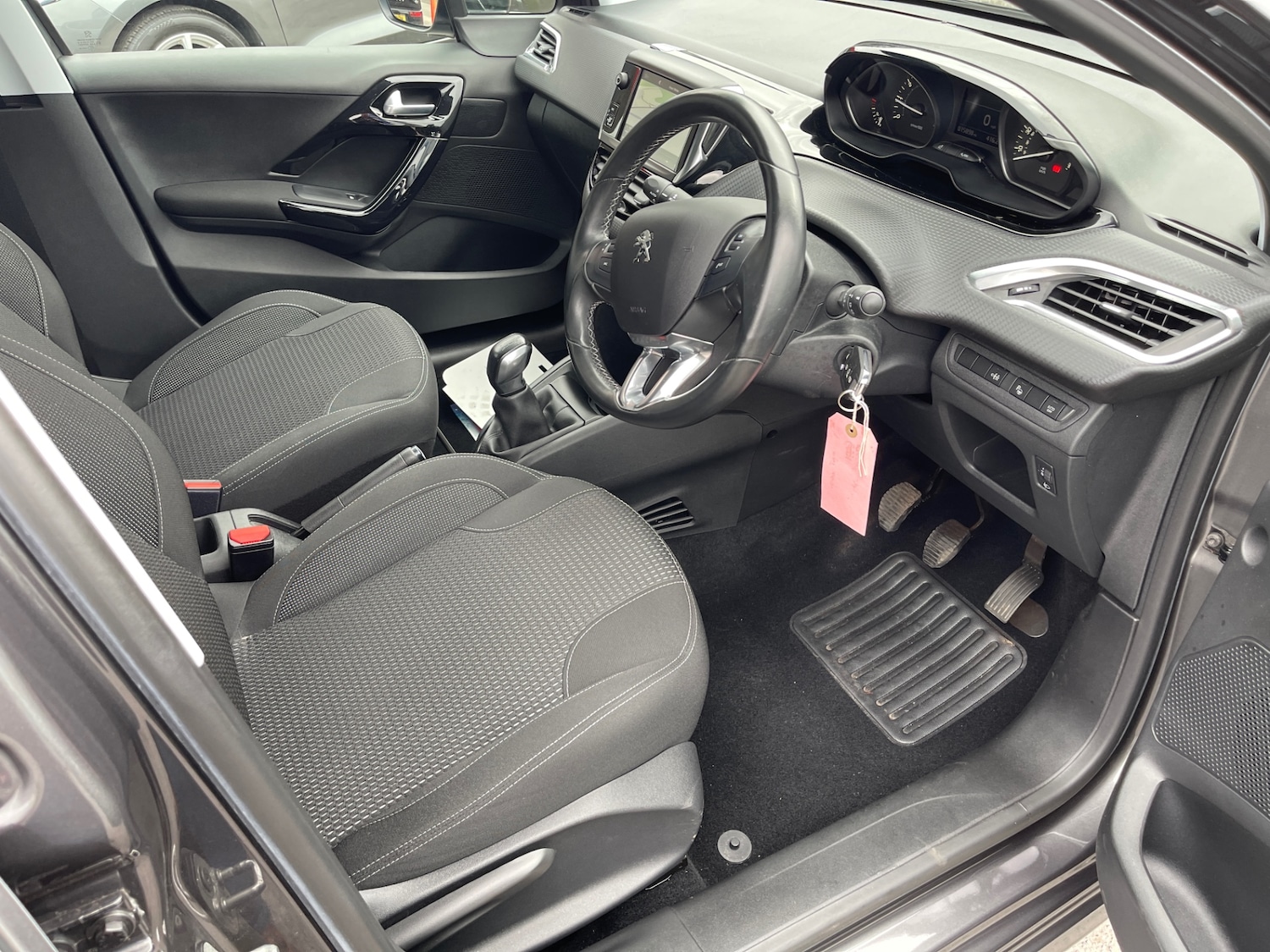 Used Peugeot 208 2019 for sale - 76232612: Photo 18