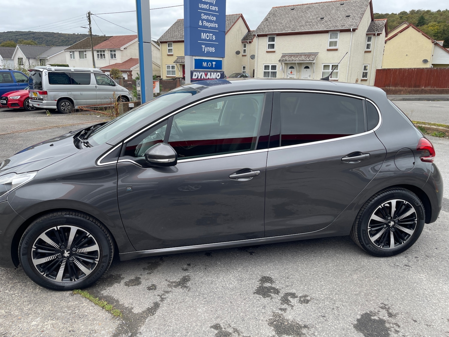 Used Peugeot 208 2019 for sale - 76232612: Photo 4